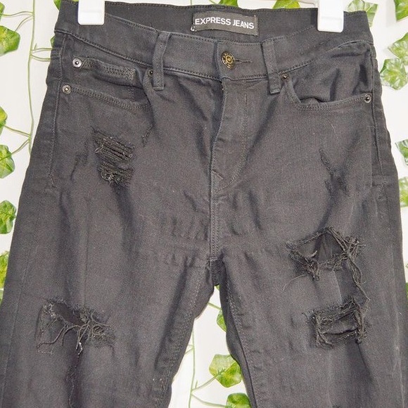 SOLD ON IG @ vividthrifts__ ❤️‍🔥❤️‍🔥❤️‍🔥 - Picture 7 of 10